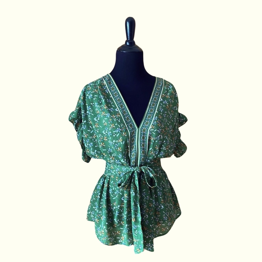 XS Max Studio Gathered Peplum Blouse